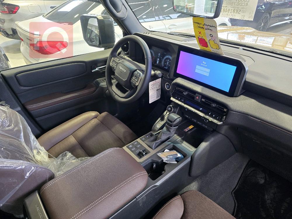 تويوتا لاندكروزر برادو